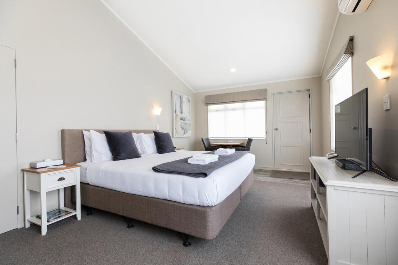 Colonial Court Motor Inn Tauranga Exterior foto