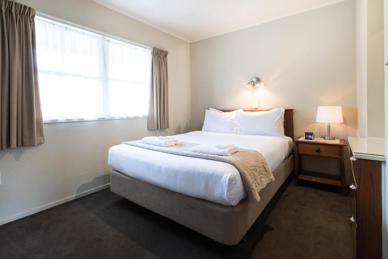 Colonial Court Motor Inn Tauranga Exterior foto